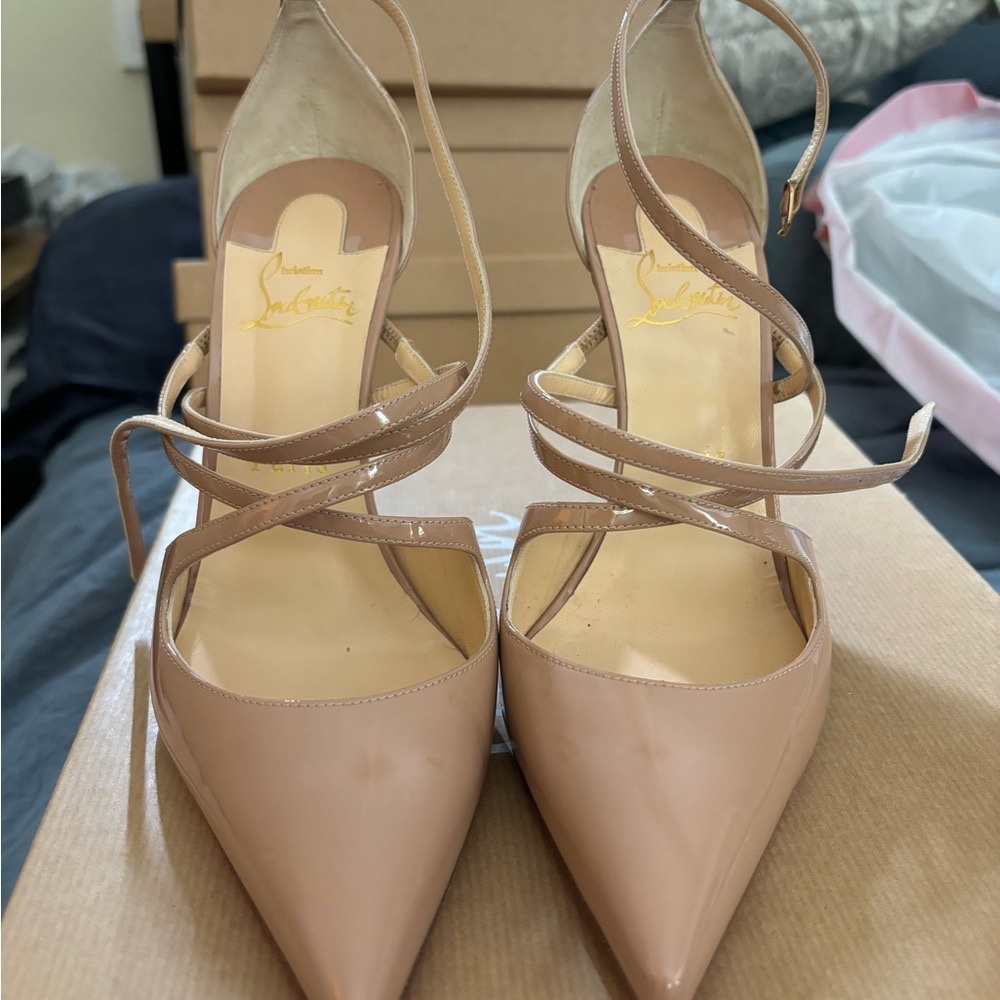 Christian Louboutin Crossfliketa 100mm nude patent leather size 38